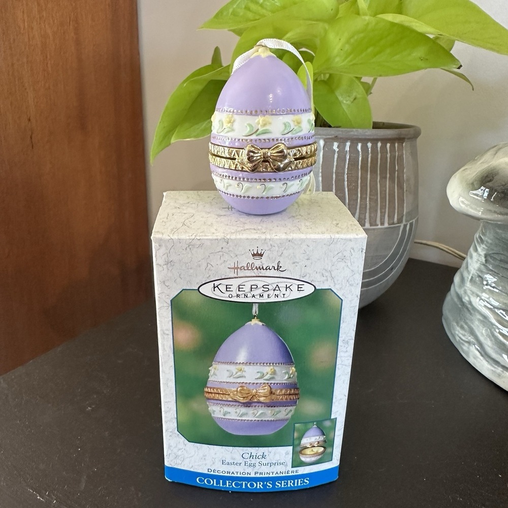 2001 Hallmark Chick Easter Egg Surprise 3 Keepsake Ornament IOB QEO8532